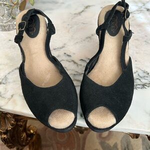 Dunes almost new Stylish Black Suede Women's Wedges size 6.5 BB:314
